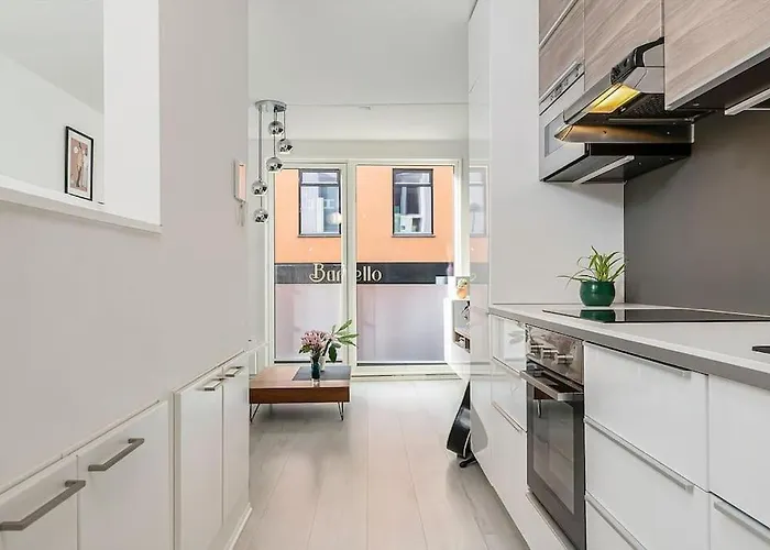 Koselig Og Sentralt Midt I Fargegaten *