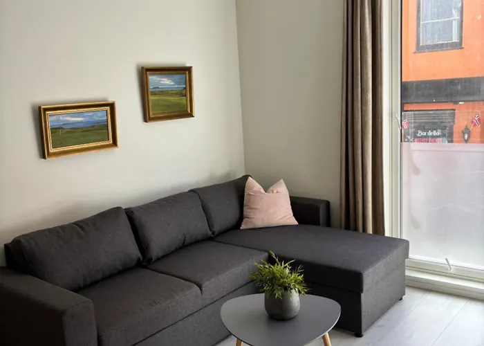 Koselig Og Sentralt Midt I Fargegaten *